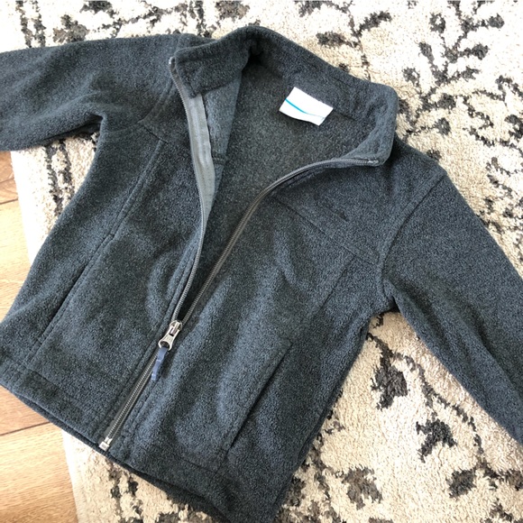 Bundle of zip up fleece jackets - Picture 4 of 10